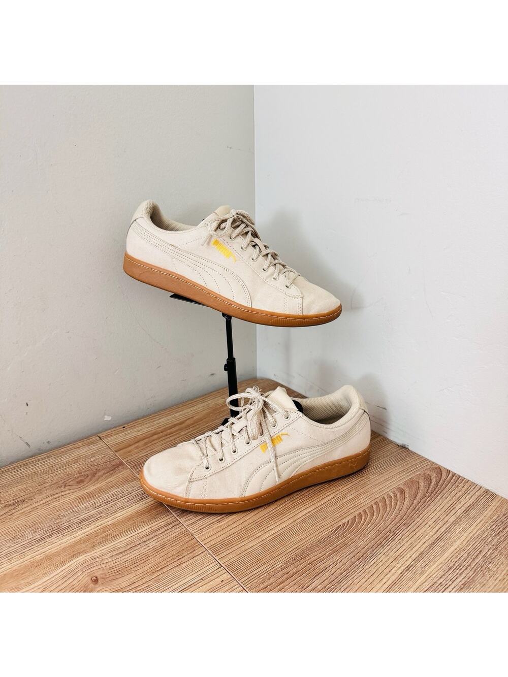 Puma Vikky women's sneakers Beige Size 10